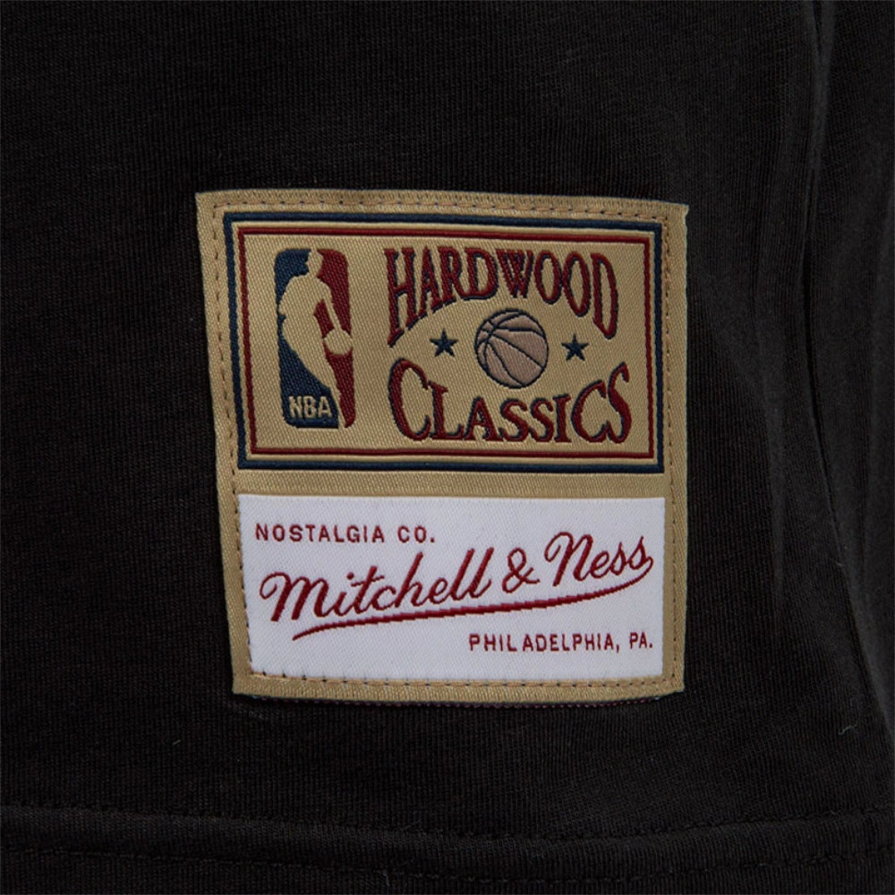 Allen Iverson Philadelphia 76ers T-shirt - Image 5