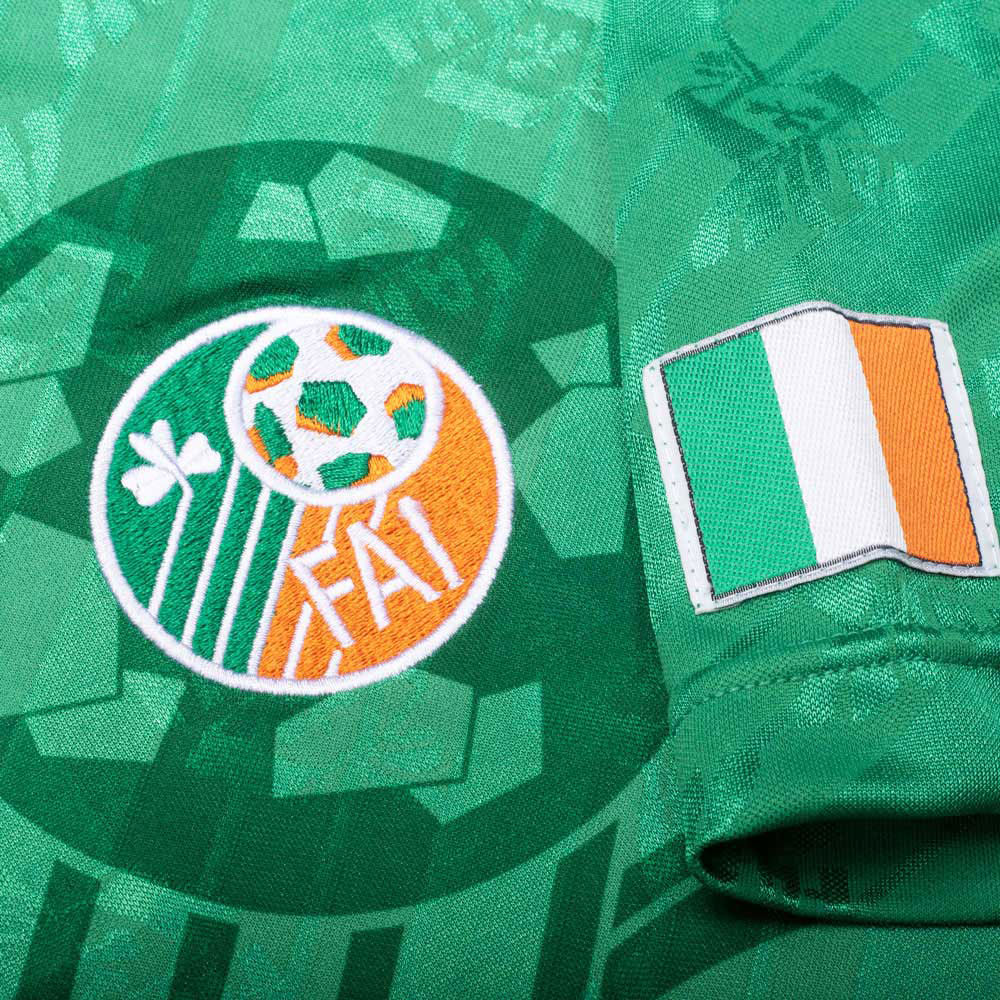 Ireland 1994 Retro Football Shirt - Image 3